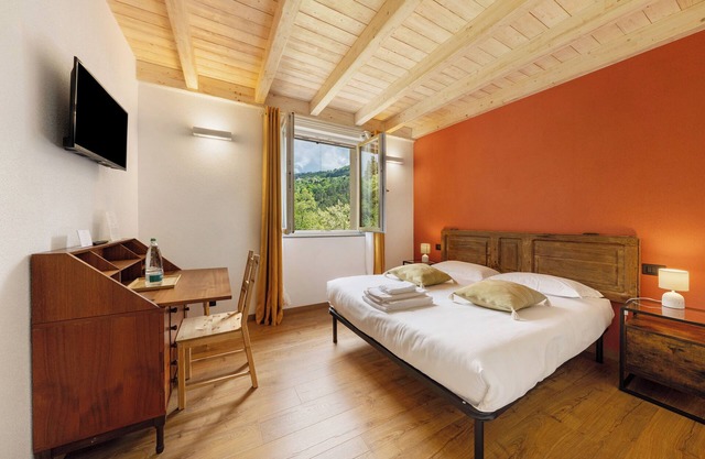 Room 'Nuaggi' with Mountain View, Wi-Fi, and Air Conditioning