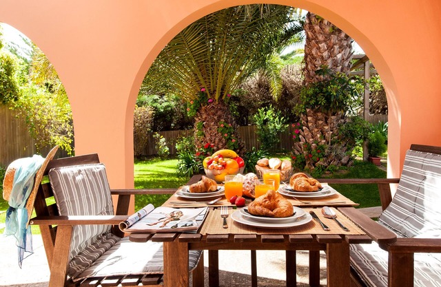 Roquete B. Rural house.