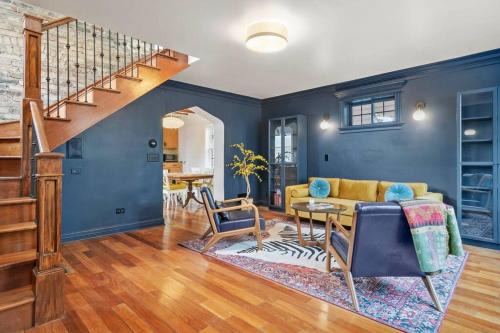 Roscoe Village Family Hideaway