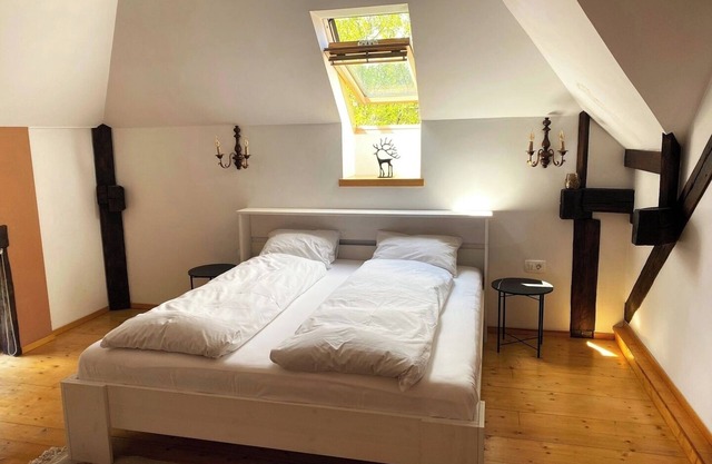 Rose’s OldTown Apartment