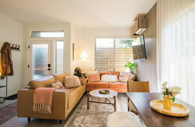 Rosie Townhouse + Family Zoo Passes!