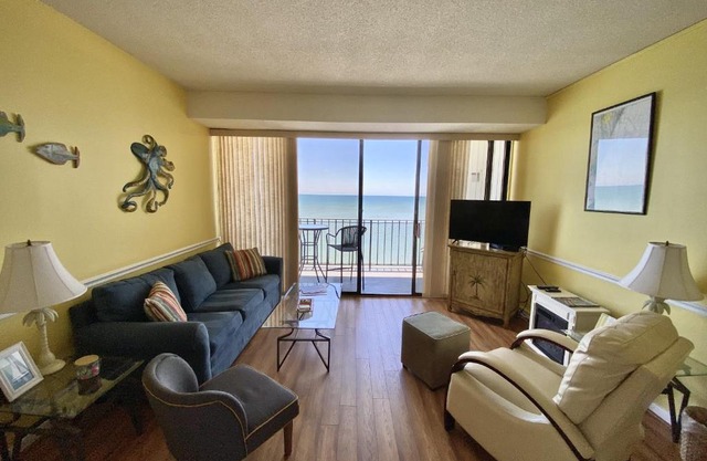 ROYAL GARDEN RESORT 1507 condo