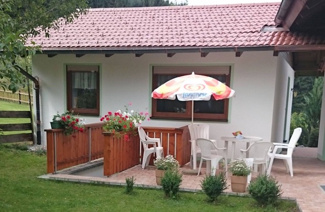 Ruhiges Apartment mit Sauna, Burggen