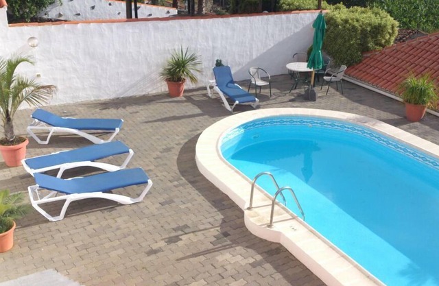 Rural house with private pool Los Pedregales