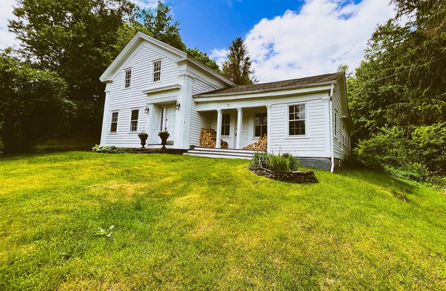 Rustic 1850 Farmhouse and Gardens on 5 acres!