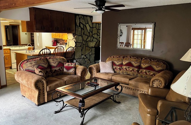 Rustic Charm - City Comforts