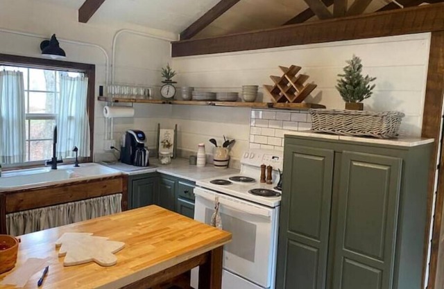 Rustic luxury in beautiful area near state park