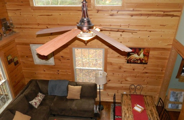 Rustic Retreat Near Wineries