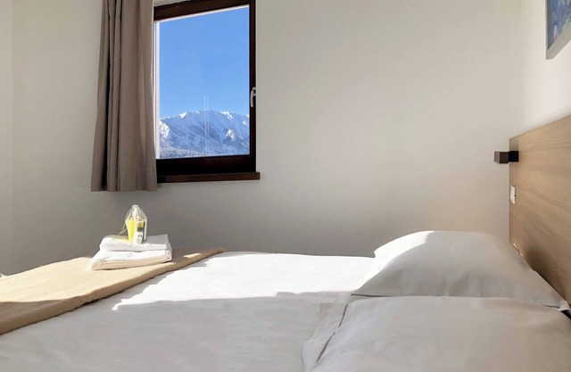 S02 - 4 PAX – TERRACE