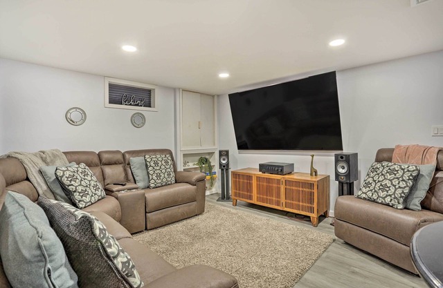 Saddle Brook Studio with Patio - Near NYC!