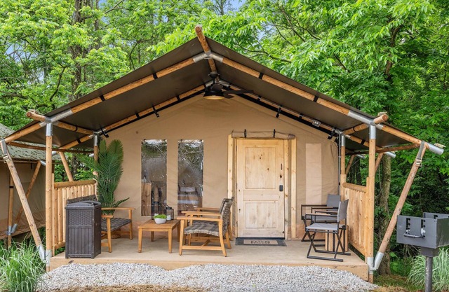 Safari Tent C at Eden Reserve - Near Ark