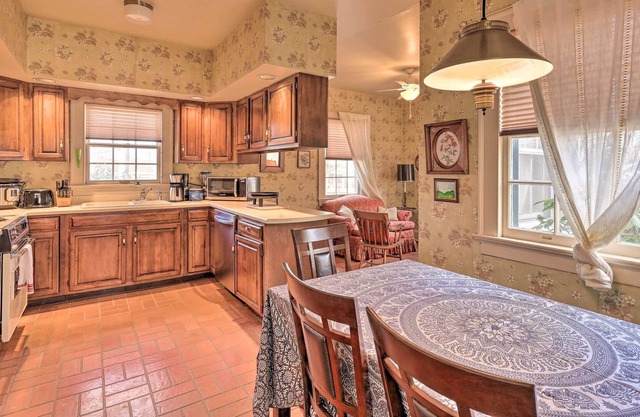 Salisbury Home in Newtown Historic District!