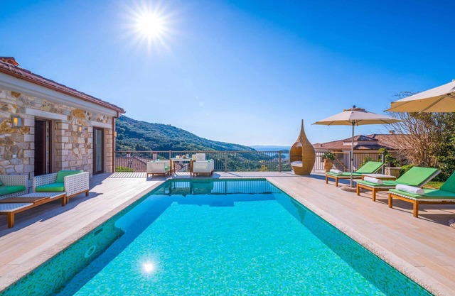 Salvator Standard Villa