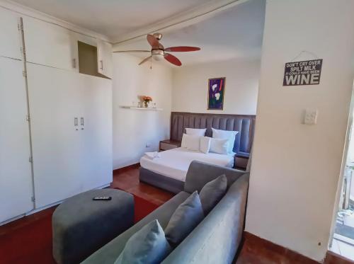 SAME SUITE GUEST House