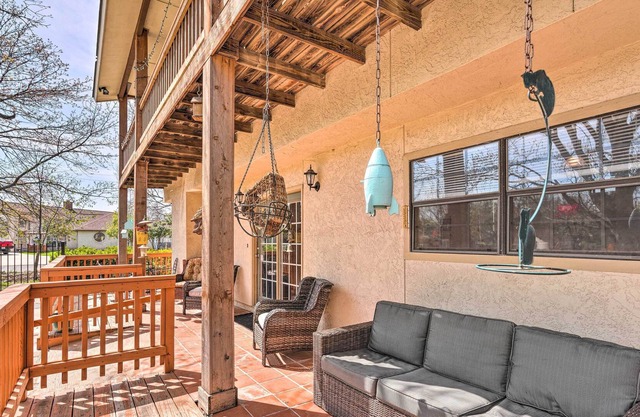San Antonio Vacation Rental with Courtyard!