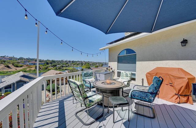 San Marcos Getaway w/Deck & Lake Views!