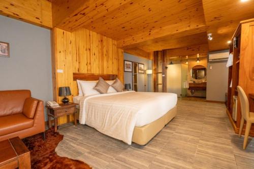 Sanae' Townhouse Chiang Mai