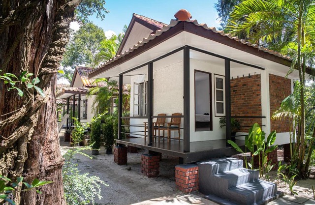 Sand Beach Bungalow