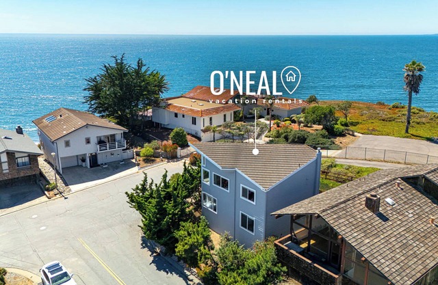 Sand Dollar Beach Home - Stunning views!