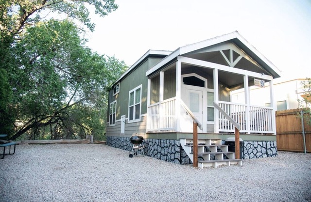 Sand Flats Cabin #09