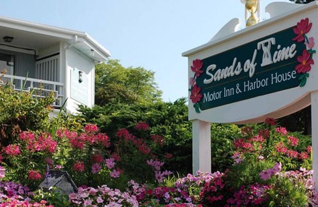 Sands of Time Motor Inn & Harbor House