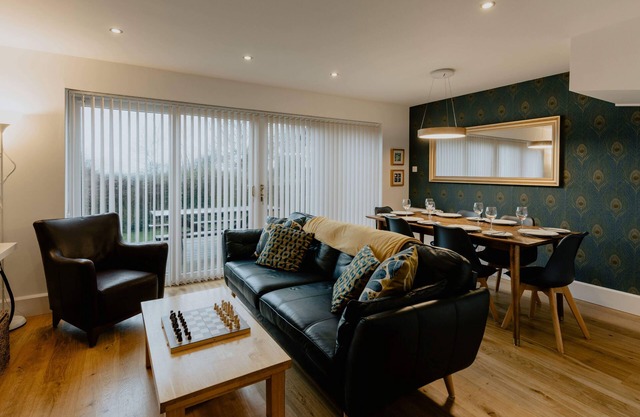 Sands, Sleeps 6, Pets
