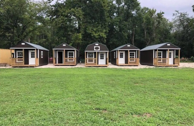 Sandy Tiny Cabin on the Osage River
