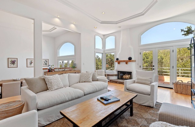 Santa Barbara Hideaway with Luxe Terraced Suites