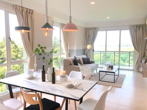 Santubong Suites B Just Like Home Damai