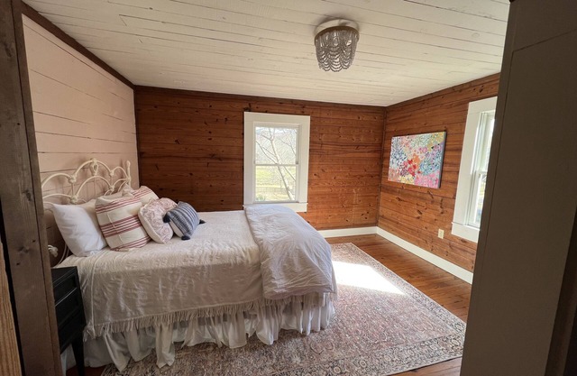 Sautee Valley Farm Cottage- 10 minutes from Helen and Unicoi State Park