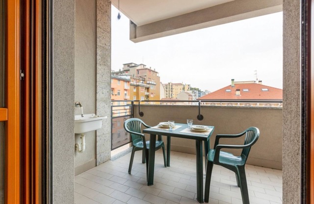 Savona Design District Appt x4 with TERRACE