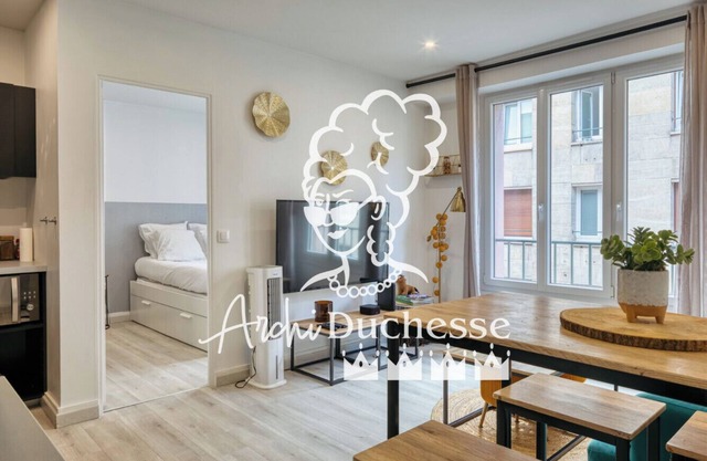 Savonnerie Cathédrale : 2 suites avec ascenseur proche Cathédrale !