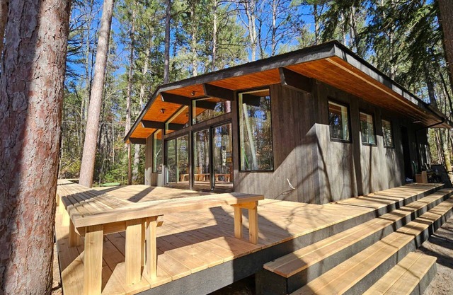 Sayler Park Cottage 30 DAY RENTAL MINIMUM