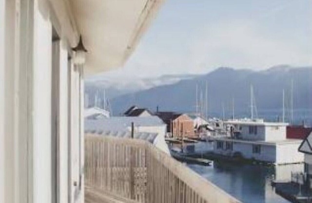 Scenic Bay Motel room 3