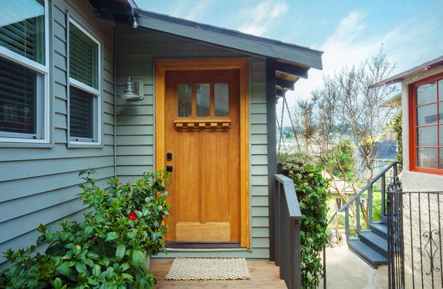 Scenic Hillside Bungalow