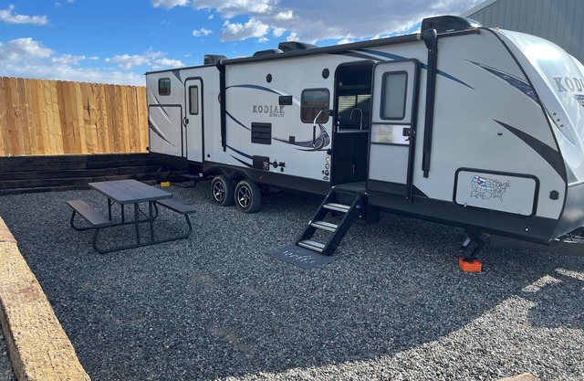 Scenic Yellowstone Camper - in Cody