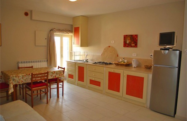 Scirocco: Old stable apartment 300 meters from the beach
