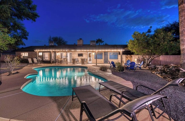 Scottsdale FREE Heated Pool & Private Pickle Ball