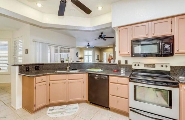 SCW 55+ beautiful, clean, quiet neighborhood, fully furnished, monthly discount!