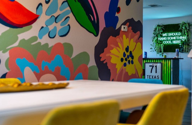 SE Austin~Fab House! Next to COTA Racetrack (F1)