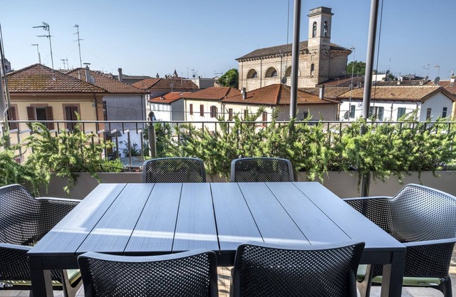 SE025 - Senigallia, wonderful three-room apartment with terrace