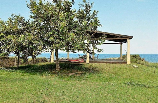 Sea Breeze Apartment