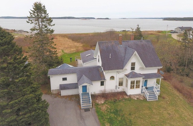 Sea Captain's Oceanfront Home
