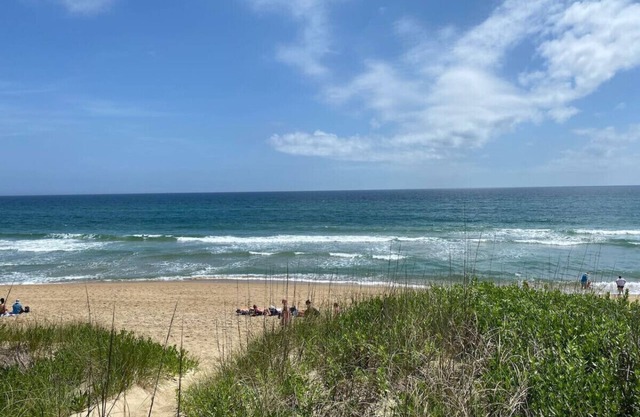 Sea Captain's Cottage 4; Oceanfront Cottage Court