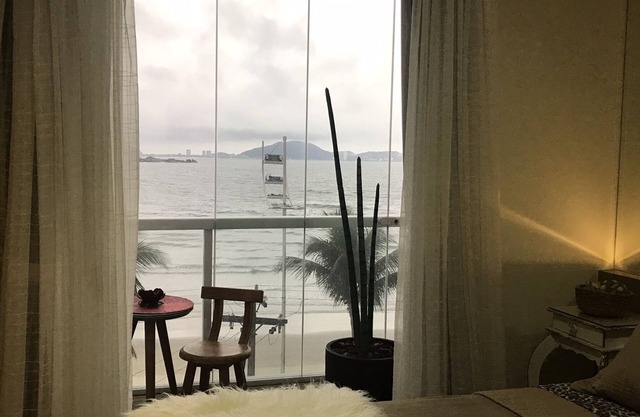 SEA FRONT GOURMET APARTMENT - 6 adults