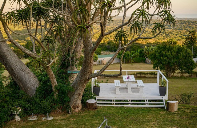 Sea-Facing*Spectacular Views*Spacious*En-Suite Bathroom*Kitchenette*Balcony