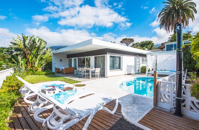 Sea & Puerto Views, 1.2 km to Beach Martianez, free wi-fi, weekly cleaning incd