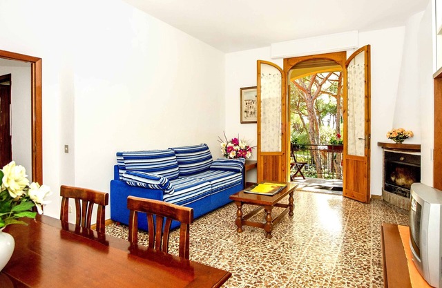 Sea view apartment in Riva del Sole 20m from the beach