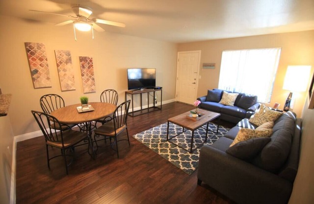 Sealion · 35% Off Fall Special - Cute 1 bed/summerlin