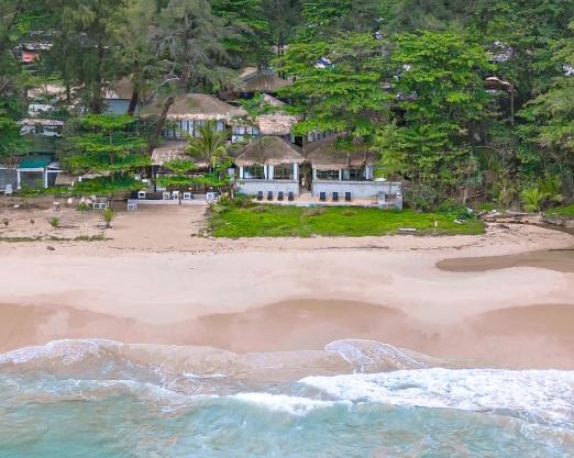 Sealord Naithon Beachfront Villa